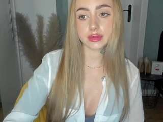 delightcoralie Live Webcam on CamSoda