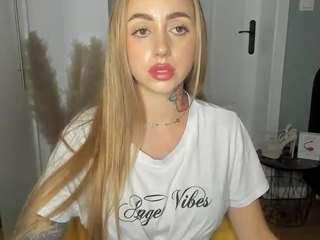 delightcoralie Sex Cam Show