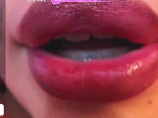 Hd, Curvy, Brown hair, No smoking, No drinking, Foot fetish, Double penetra..., 4