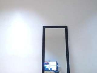 goldenn-ass1 webcam model