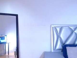 goldenn-ass1 Live Webcam on CamSoda