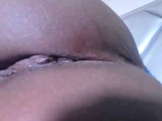  goldenn-ass1 chat room