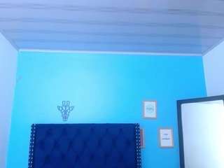 goldenn-ass1 Young live webcam