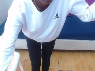 goldenn-ass1, female webcam model,  years old, on live webcam