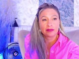 BlondeHotMilf Liiana