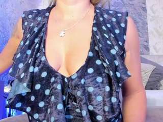 liianna live on CamSoda