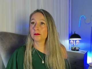 BlondeHotMilf Liiana