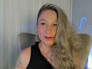 BlondeHotMilf Liiana