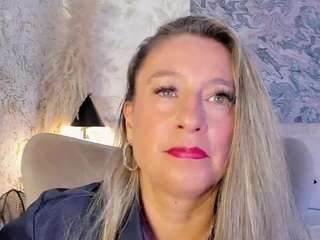 BlondeHotMilf Liiana