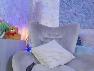 BlondeHotMilf Liiana