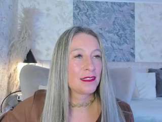 BlondeHotMilf Liiana