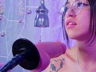 madyjackson live cam profile