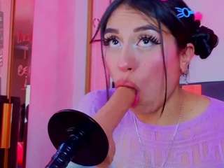 Ce modèle est en direct maintenant. madyjackson