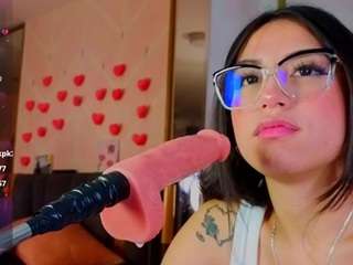 MadyJackson live webcam show