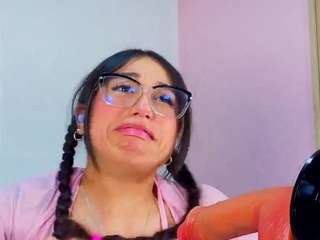 MadyJackson live cam preview