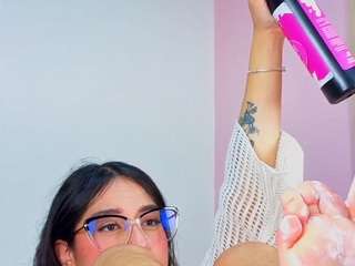 MadyJackson live cam preview
