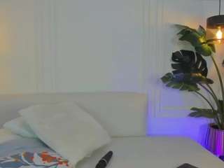 megan-charles Live Webcam on CamSoda