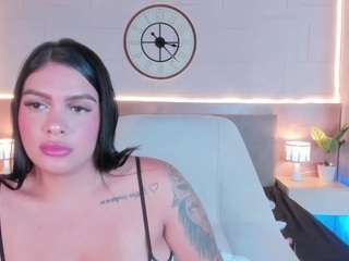 megan-charles's live room