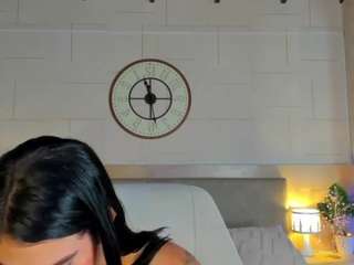 megan-charles's live room