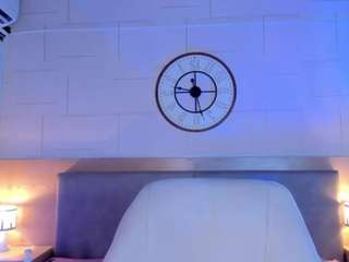 megan-charles's live room