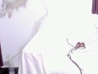sara-tompsonn Live Webcam on CamSoda