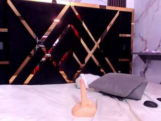 sara-tompsonn webcam