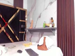 sara-tompsonn