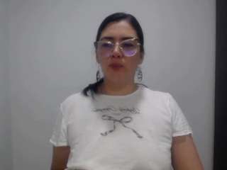 theaisart's CamSoda show and profile