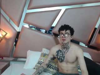 xhotdesire-fx Live Webcam on {site_name}