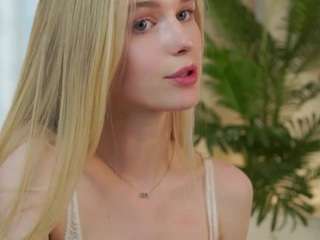 ainsleybrainard chat room