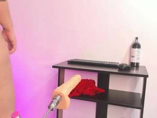 franshesskaa Live Webcam on CamSoda