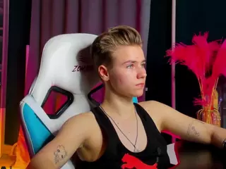 Jean-Wilsons's Live Sex Cam Show