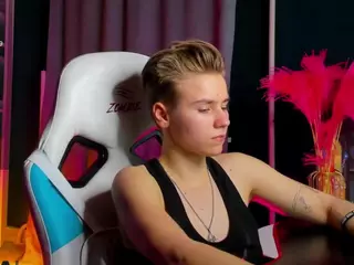 Jean-Wilsons's Live Sex Cam Show