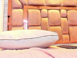  lilian-starfire chat room