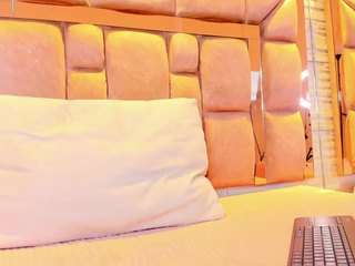  lilian-starfire chat room