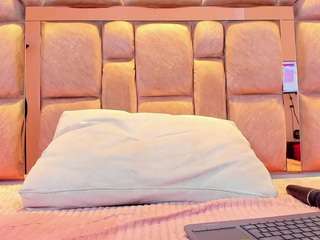  lilian-starfire chat room