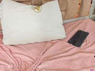 lilian-starfire Live Webcam on CamSoda