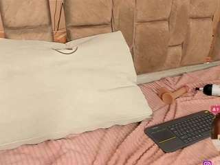 lilian-starfire's CamSoda show and profile