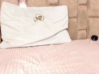 Lilian-Starfire live cam