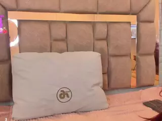 Lilian-Starfire's Live Sex Cam Show