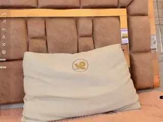 Lilian-Starfire's Live Sex Cam Show