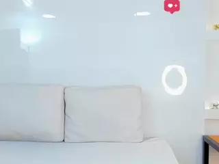 Naomi-Spark3's Live Sex Cam Show