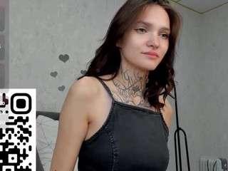 selena-sharp Live Webcam on CamSoda