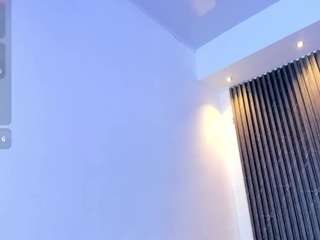ivanaafox Live Webcam on CamSoda