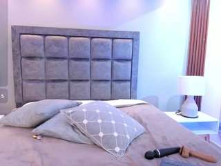 Ivanaa__ live cam preview