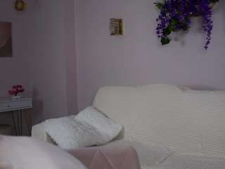 maebrowning's CamSoda show and profile