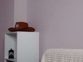 maebrowning Live Webcam on CamSoda