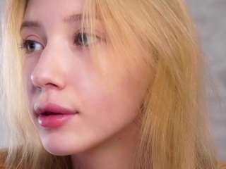 maebrowning Live Webcam on CamSoda