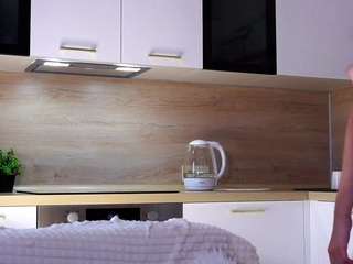 MaeBrowning live webcam show