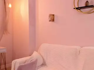 MaeBrowning's Live Sex Cam Show